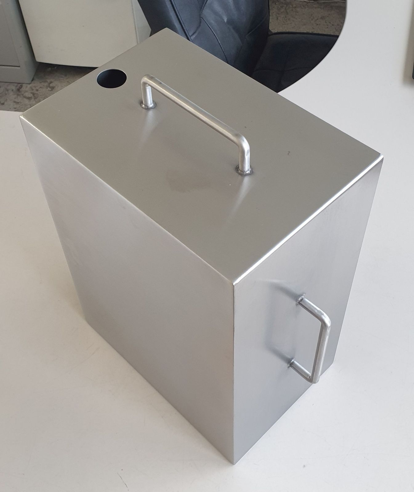 S/S Oil Can